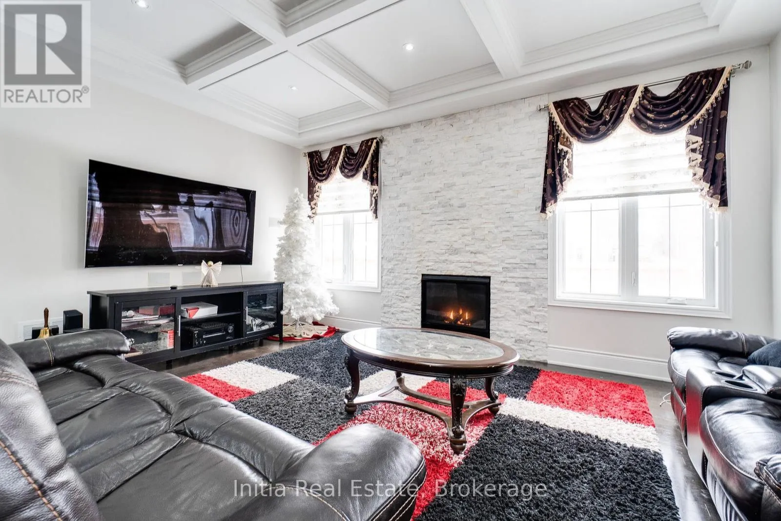 12 ERINTOWN CRESCENT S