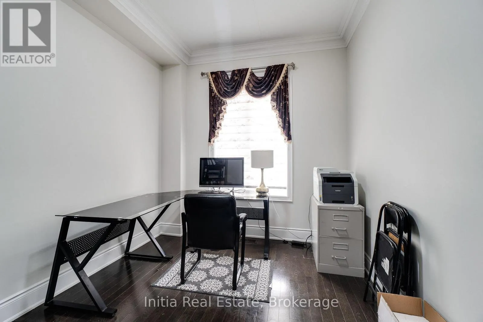 12 ERINTOWN CRESCENT S