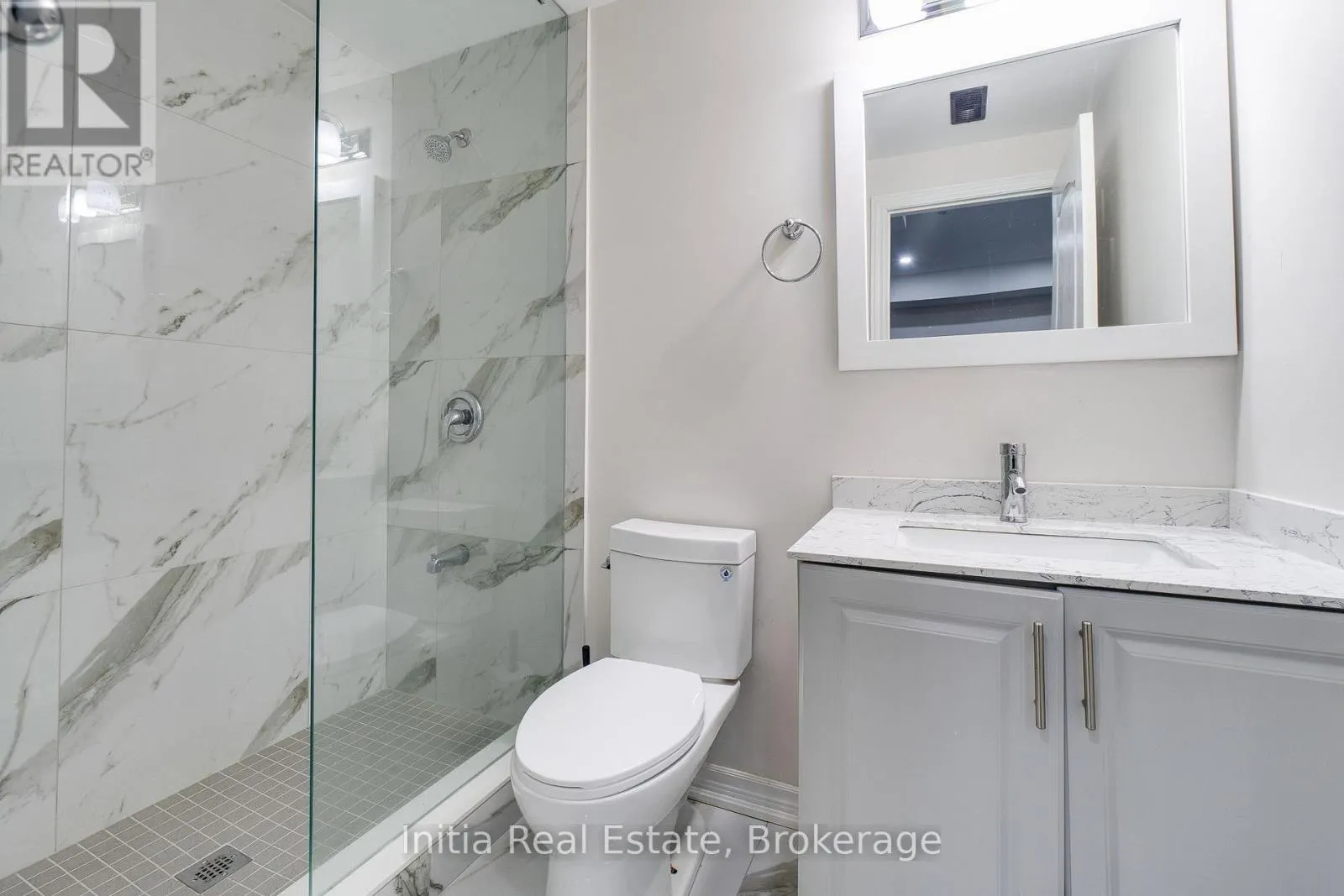 12 ERINTOWN CRESCENT S
