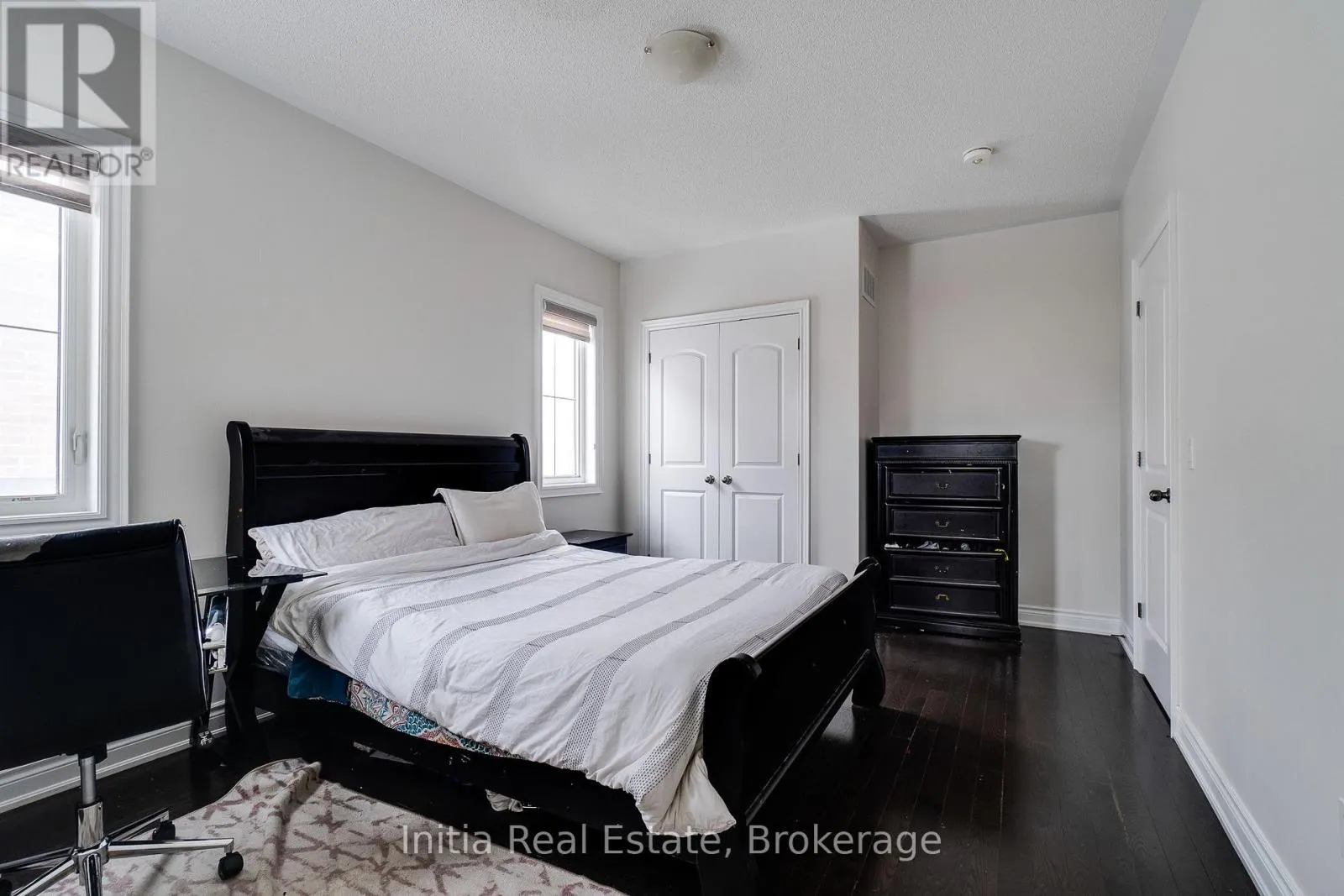 12 ERINTOWN CRESCENT S