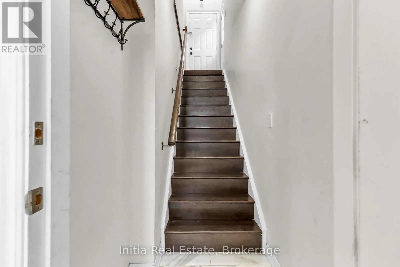 12 ERINTOWN CRESCENT S