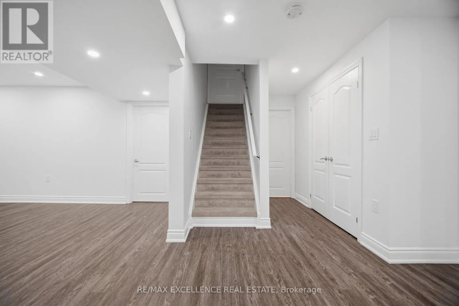13 SAGE MEADOW CRESCENT
