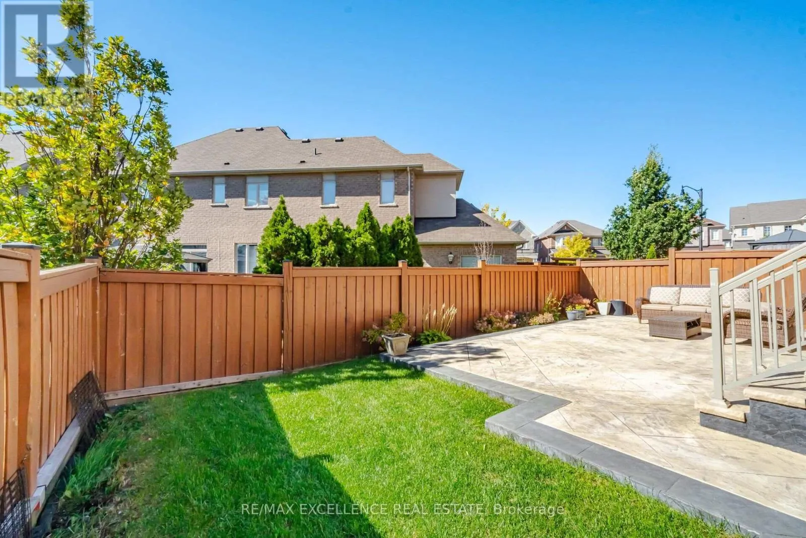 13 SAGE MEADOW CRESCENT