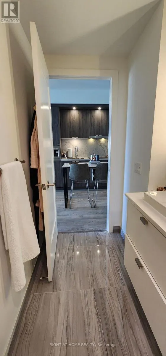 304 - 259 THE KINGSWAY WAY E