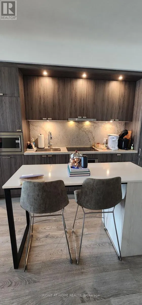 304 - 259 THE KINGSWAY WAY E