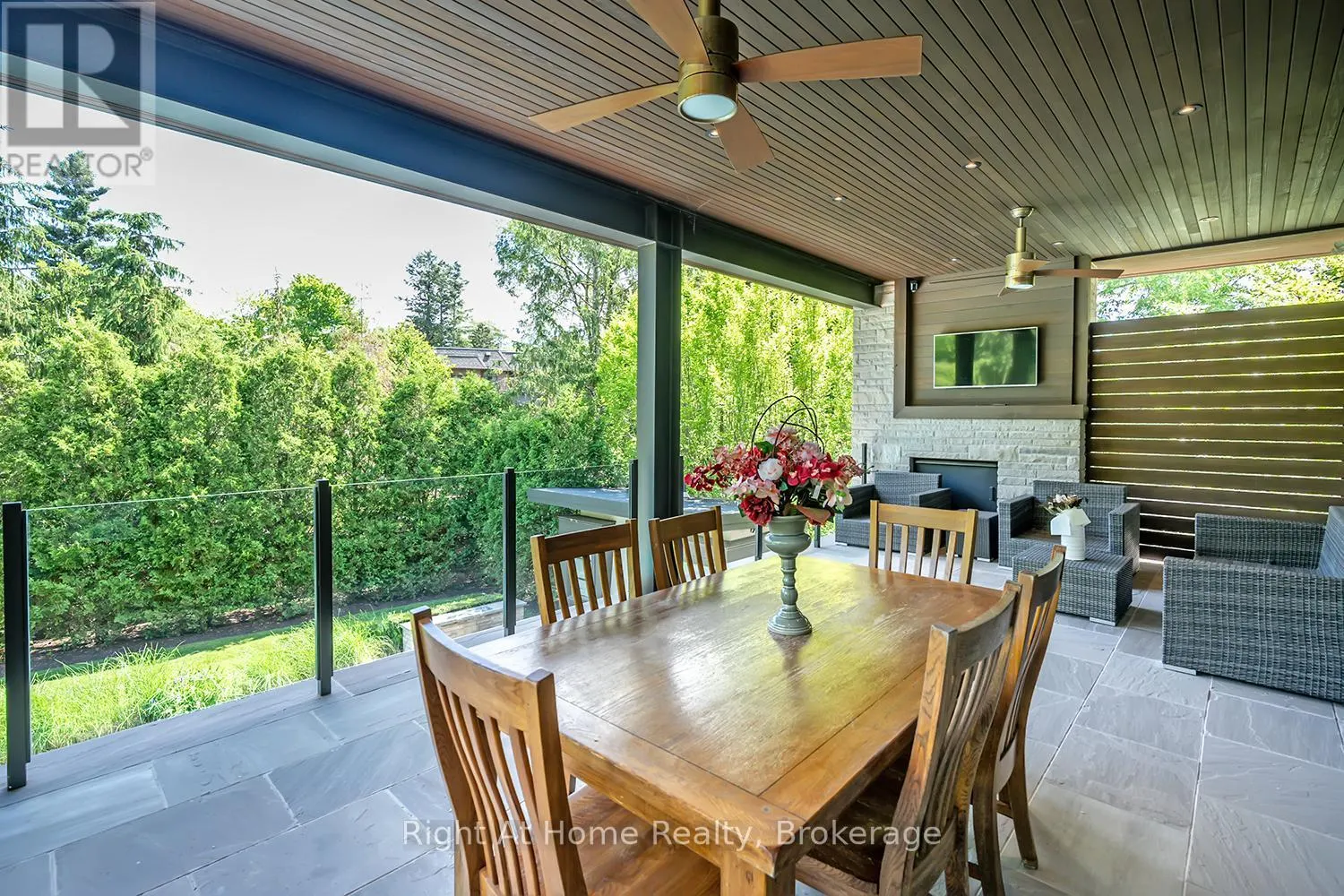 265 MAPLE GROVE DRIVE