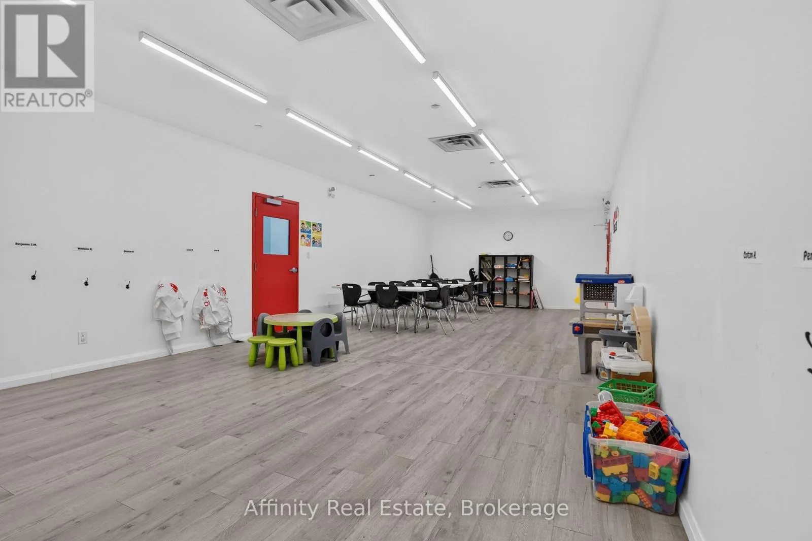 B4 - 1200 BRANT STREET