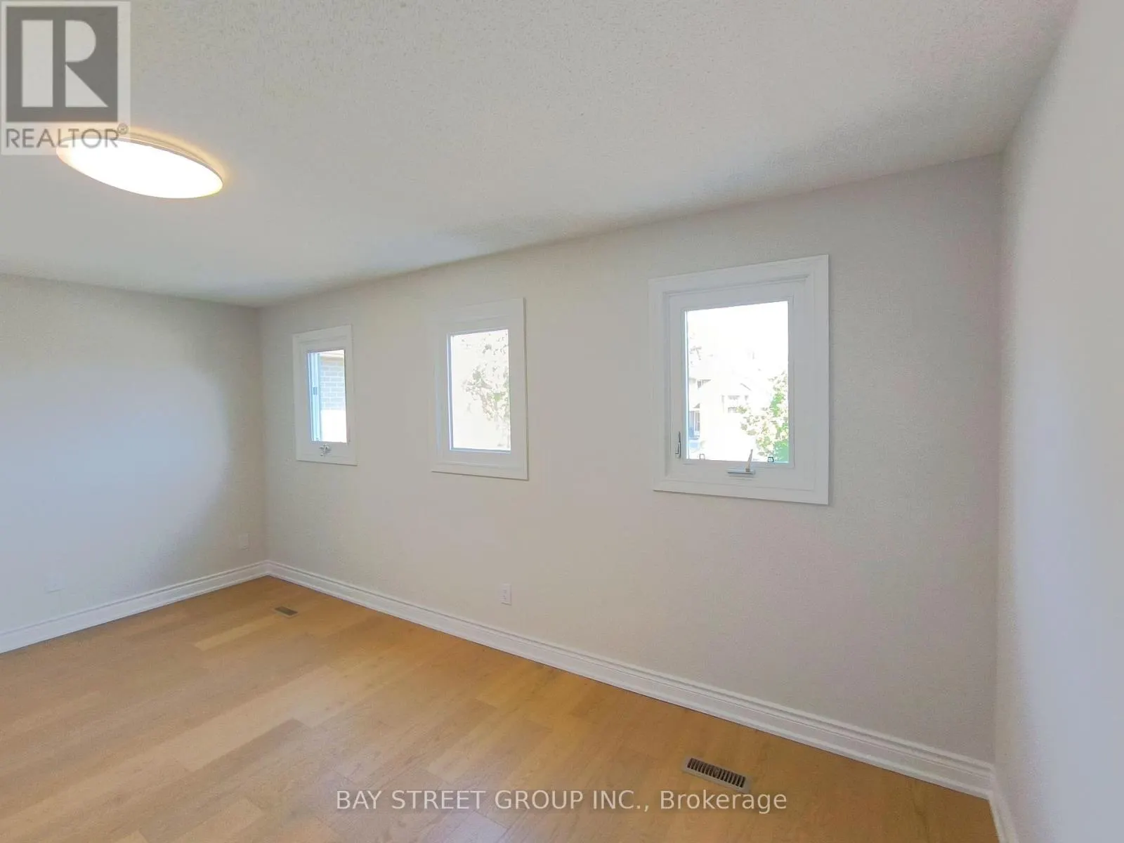 3282 DRAGON DRIVE