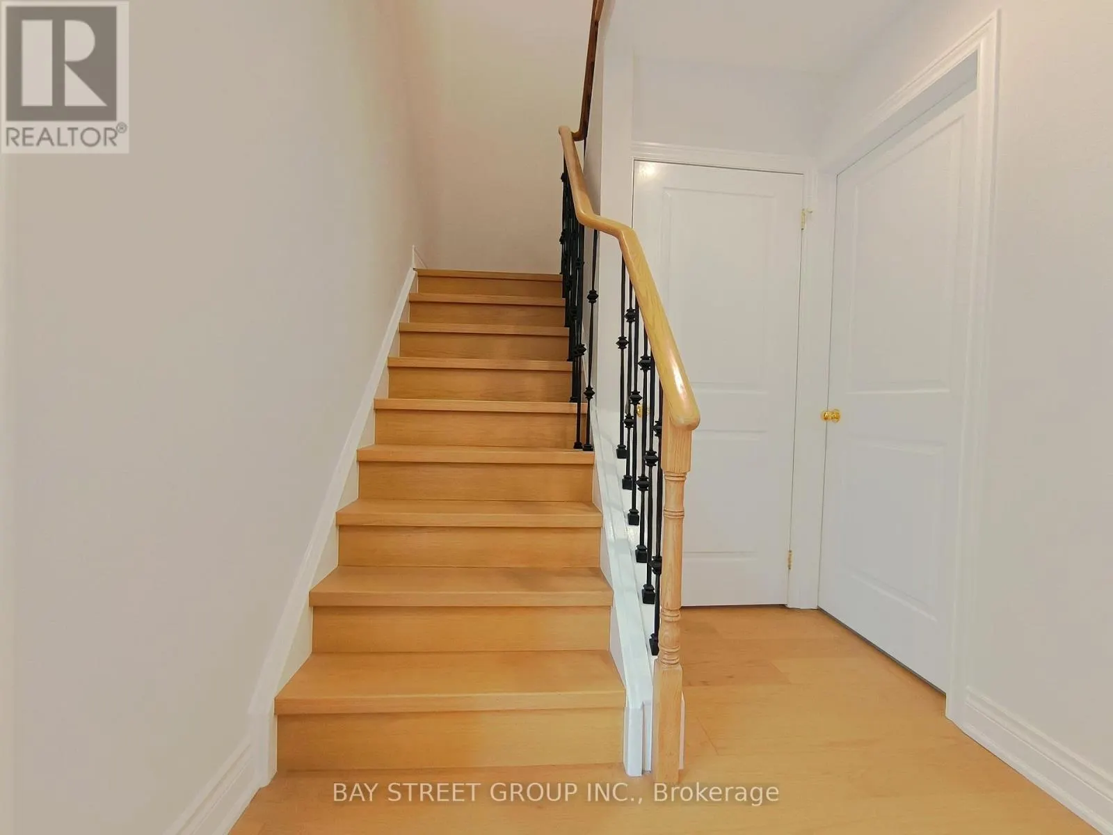 3282 DRAGON DRIVE