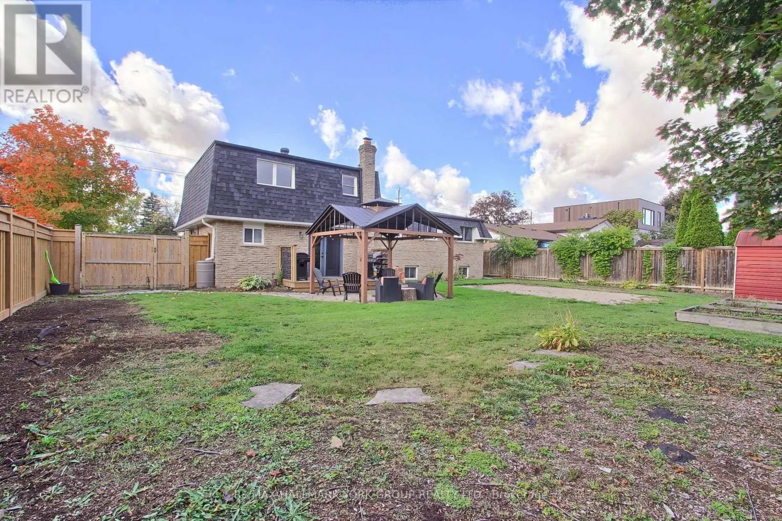 137 CHURCHILL ROAD S