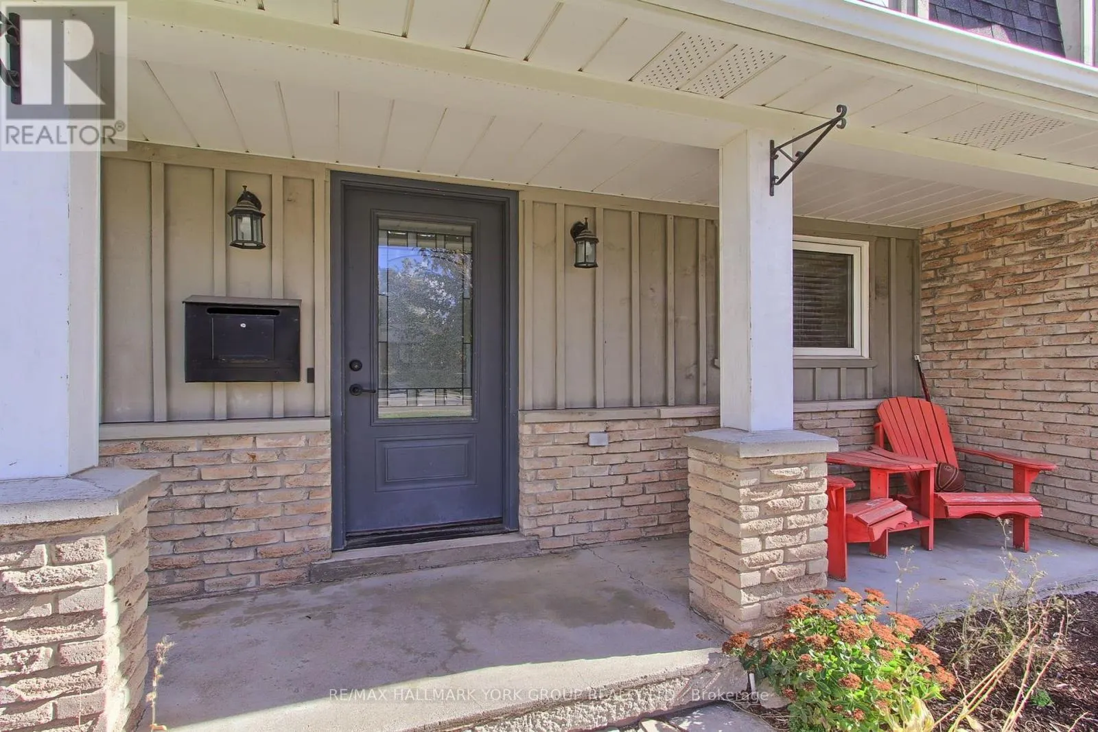 137 CHURCHILL ROAD S