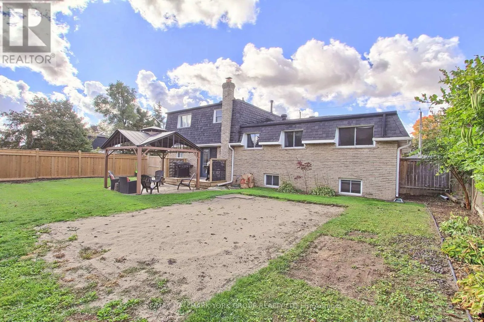 137 CHURCHILL ROAD S