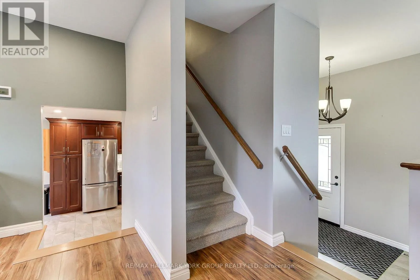137 CHURCHILL ROAD S