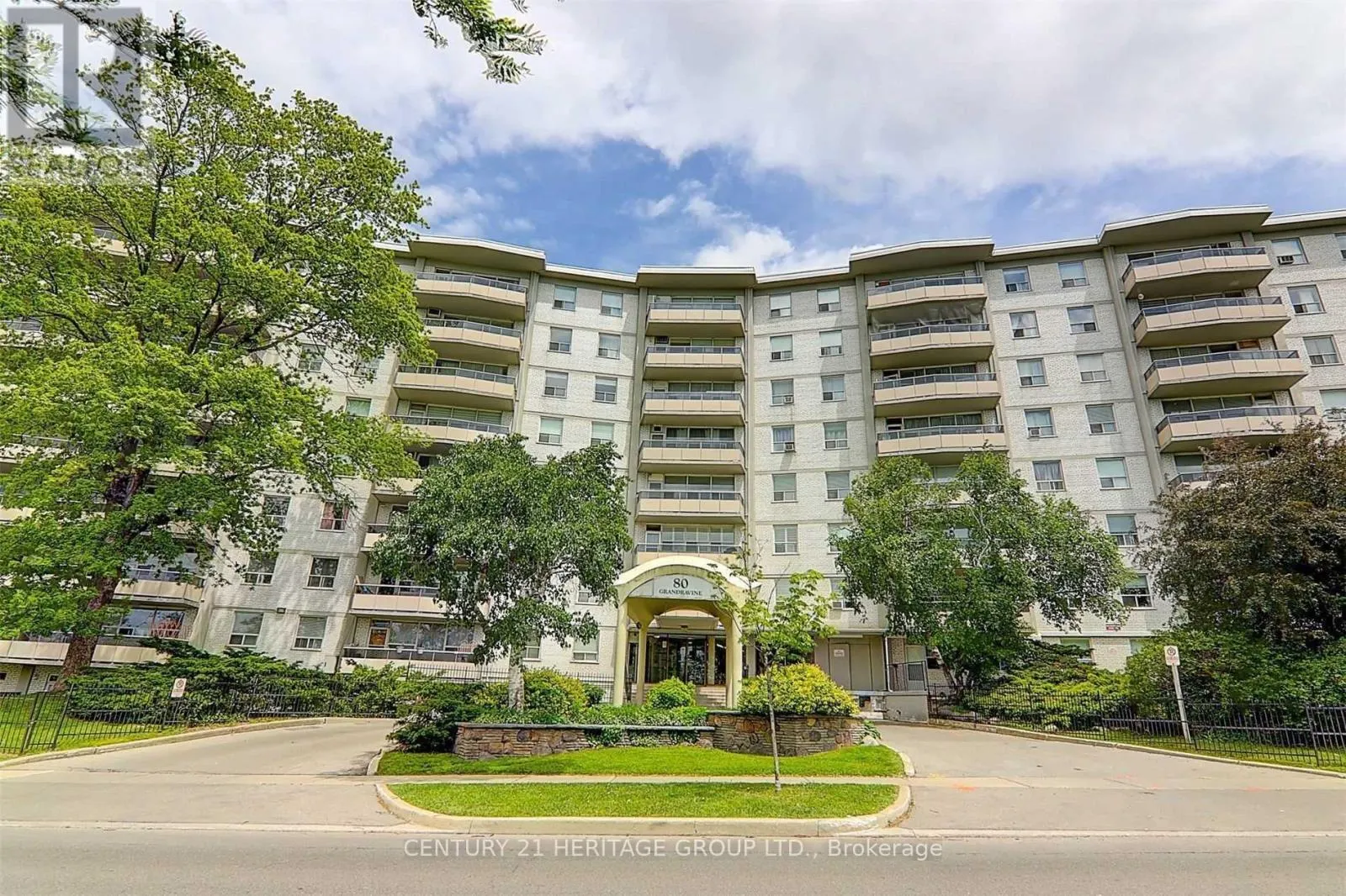 411 - 80 GRANDRAVINE DRIVE