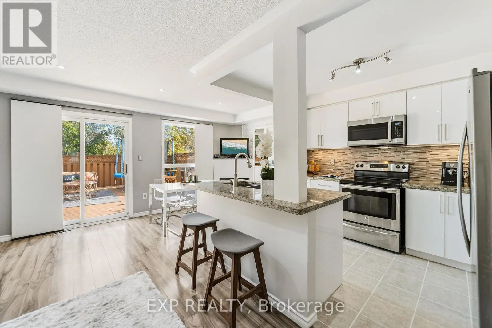 4368 FAIRVIEW STREET