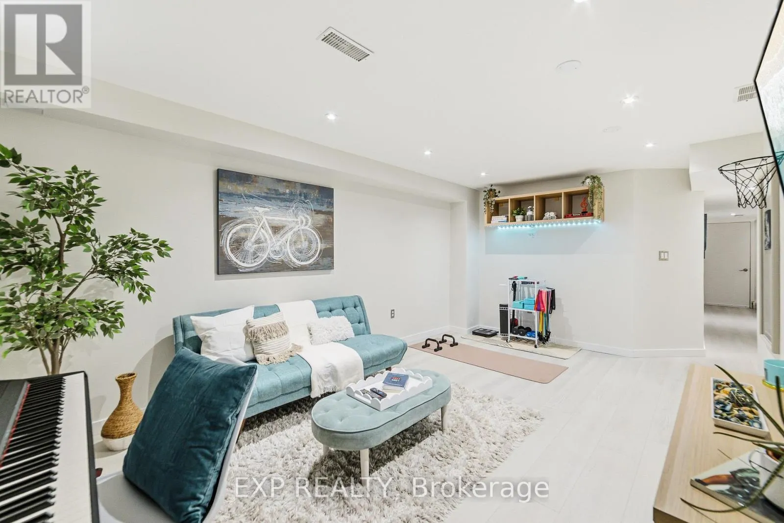 4368 FAIRVIEW STREET