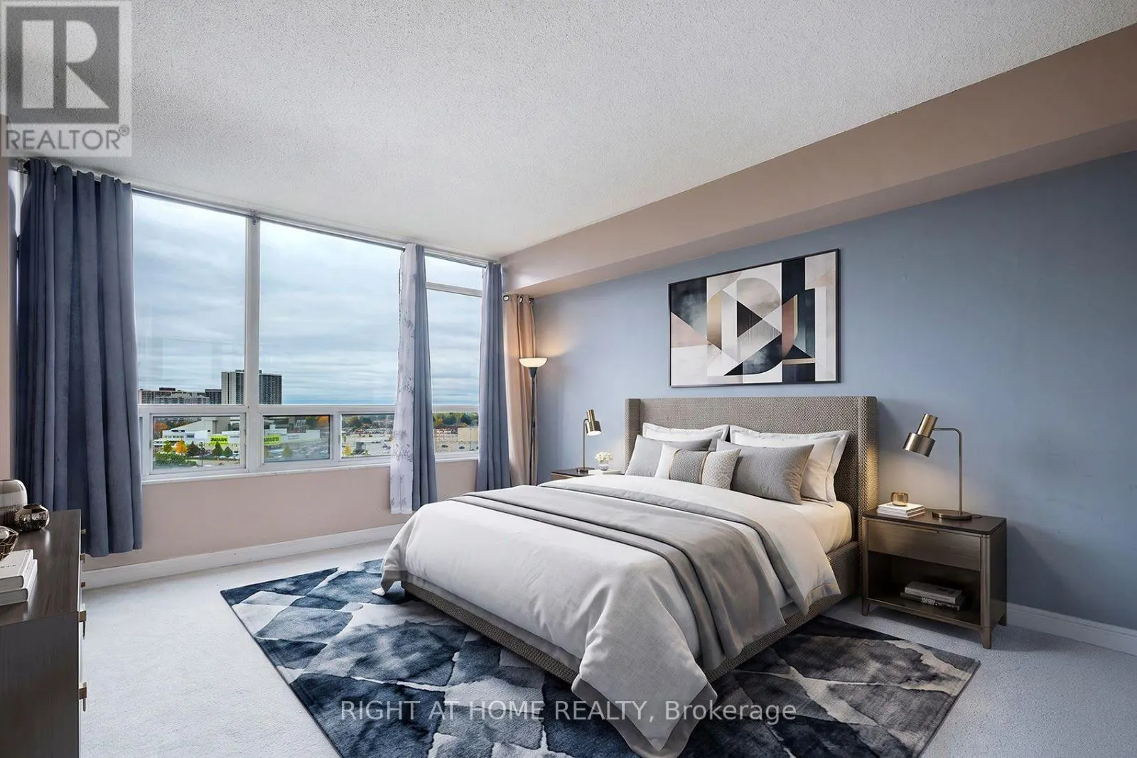 708 - 22 HANOVER ROAD