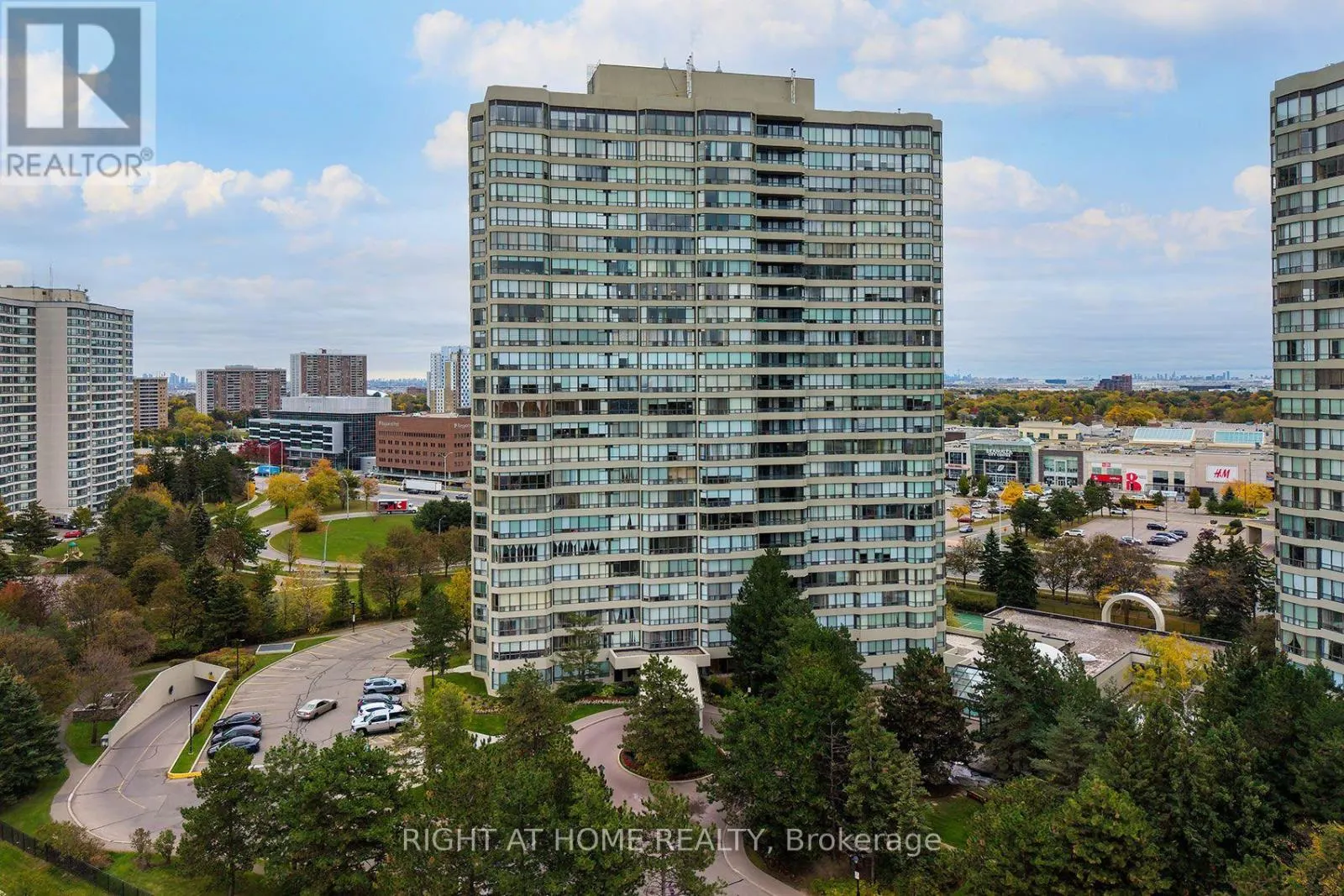 708 - 22 HANOVER ROAD
