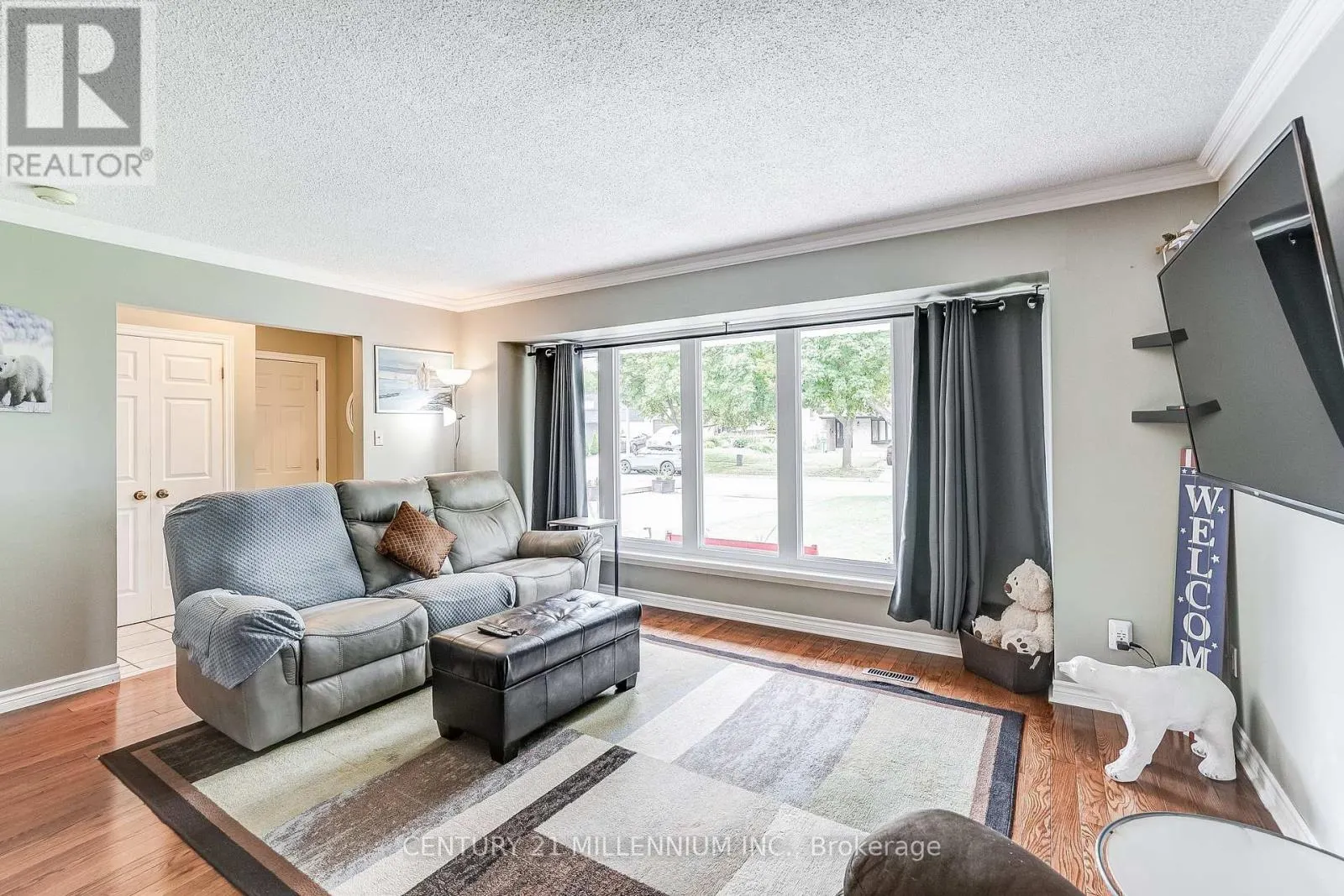 72 GLEBE CRESCENT