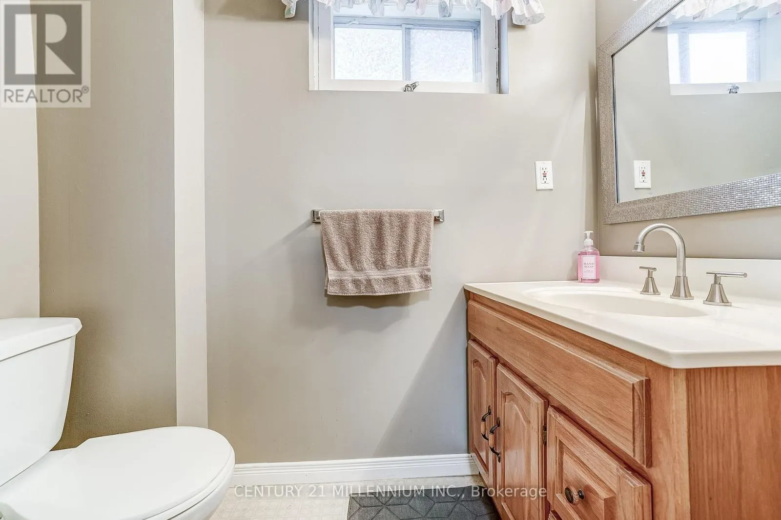 72 GLEBE CRESCENT