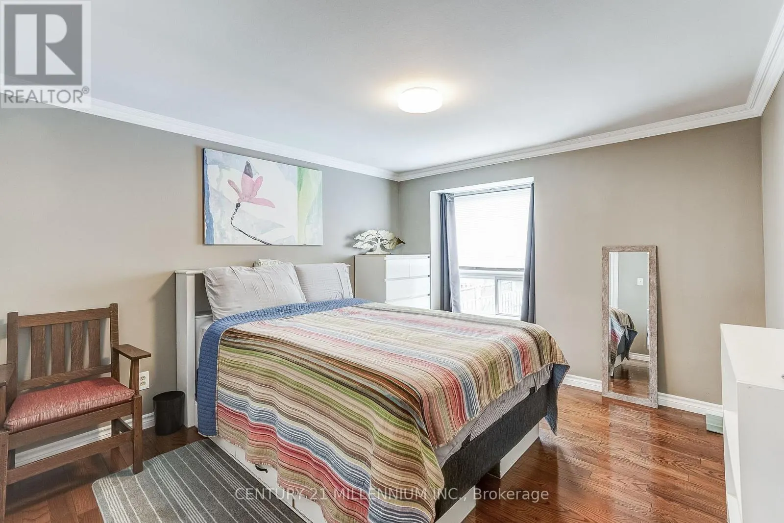 72 GLEBE CRESCENT