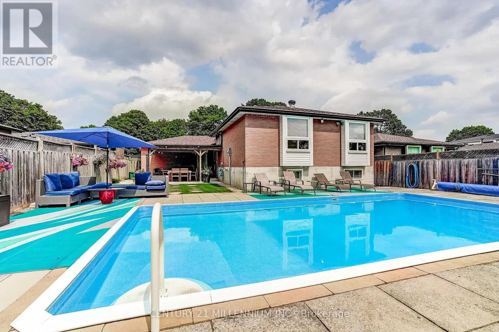 72 GLEBE CRESCENT