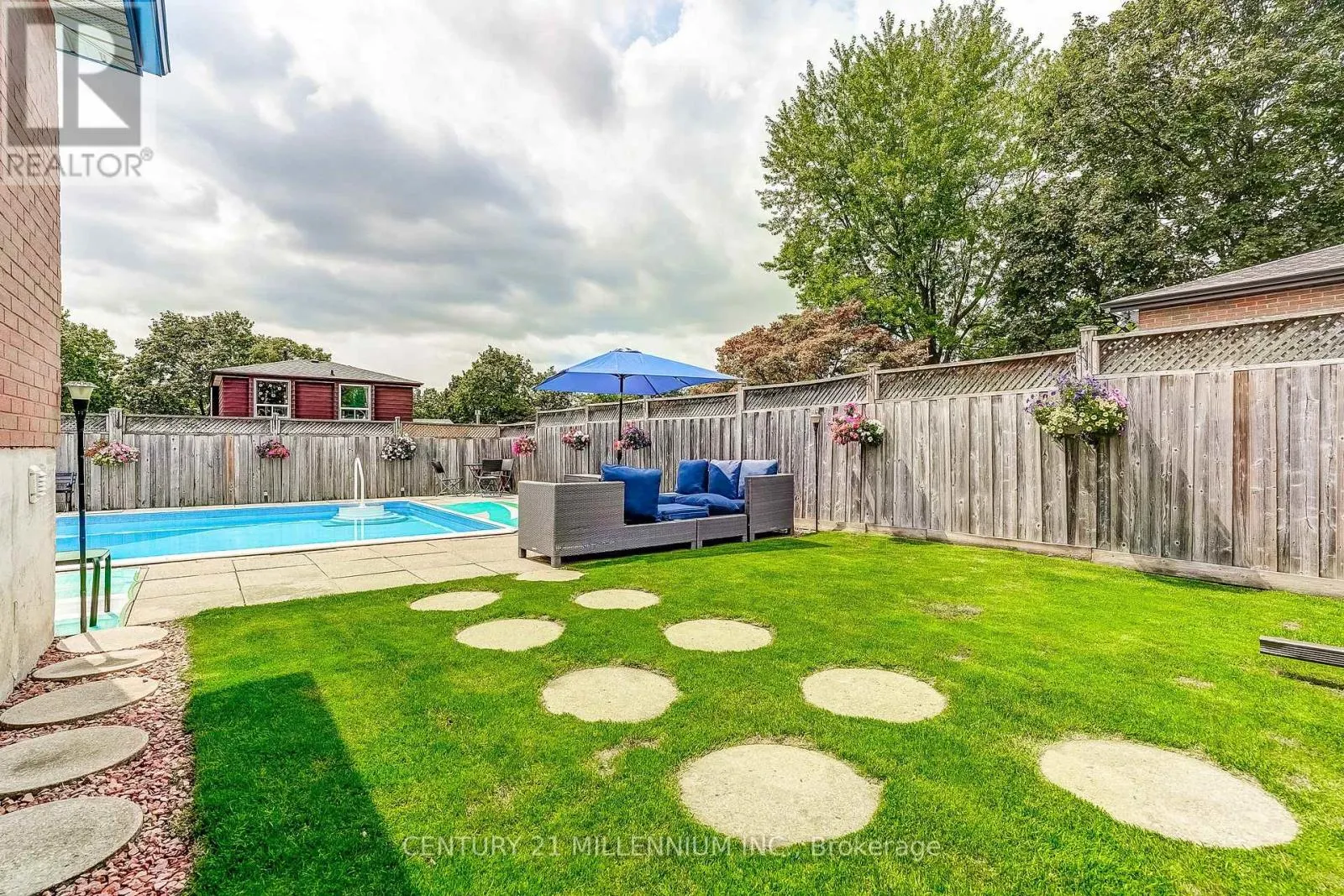 72 GLEBE CRESCENT