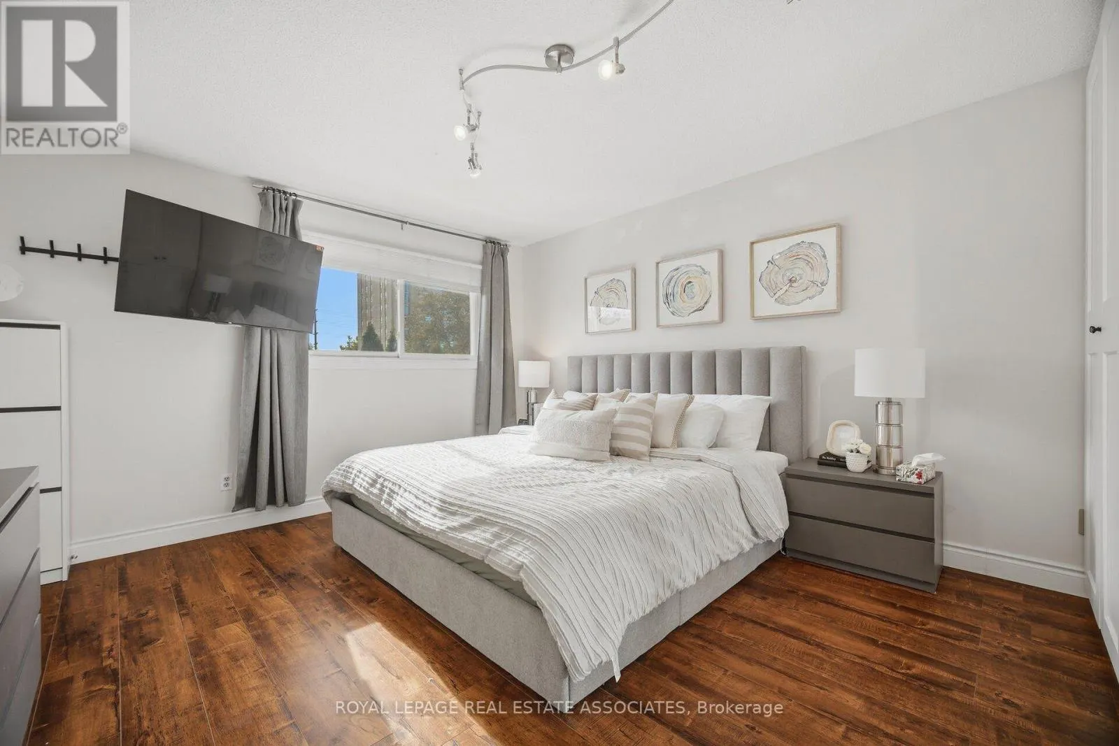 4002 BISHOPSTOKE LANE