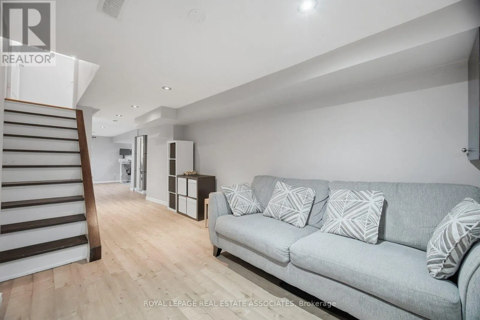 4002 BISHOPSTOKE LANE