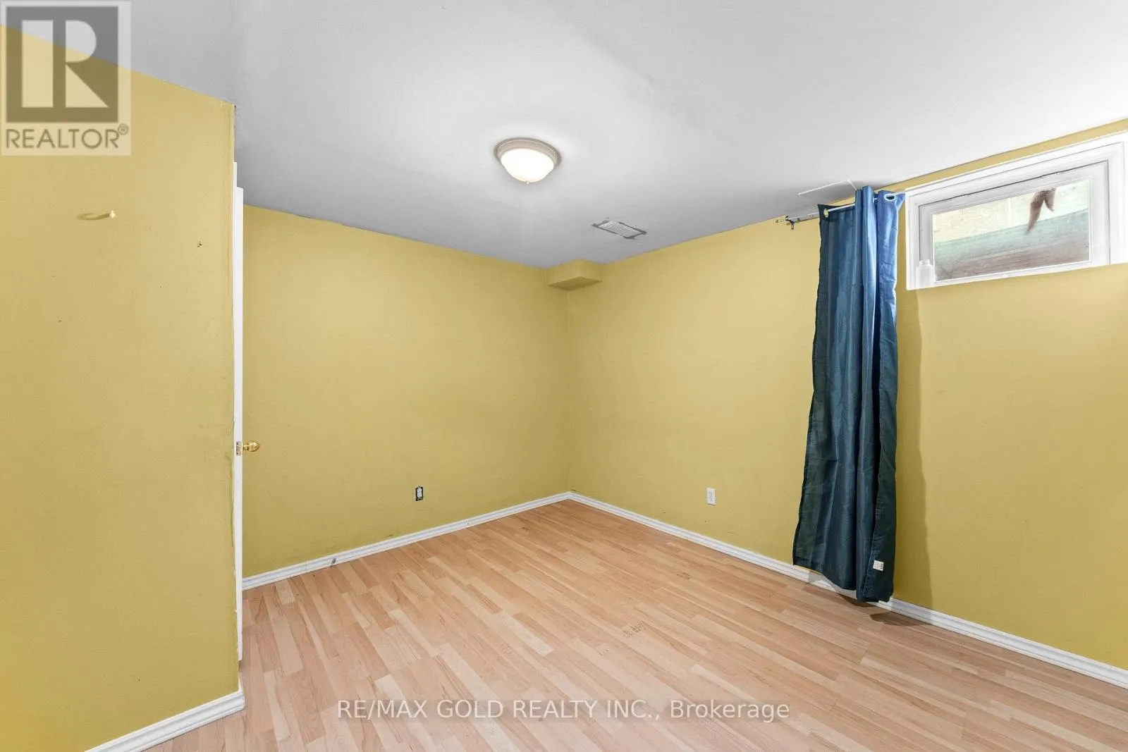 7 FROSTBITE LANE