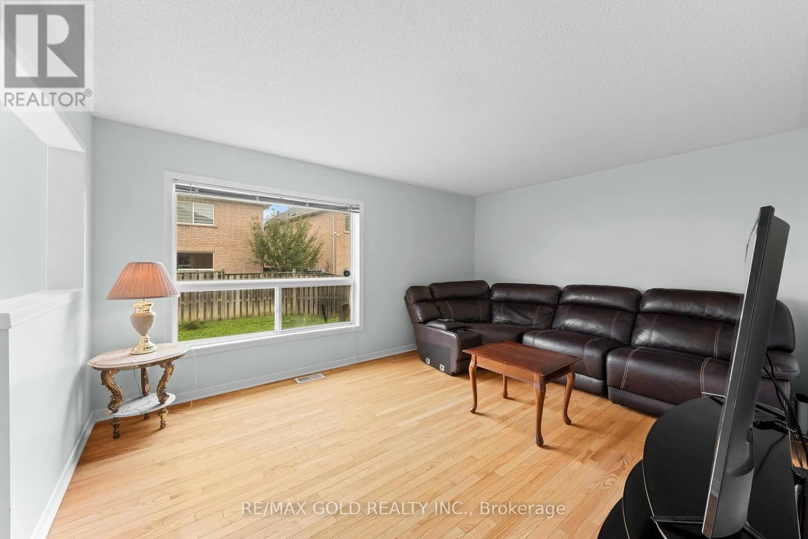 7 FROSTBITE LANE