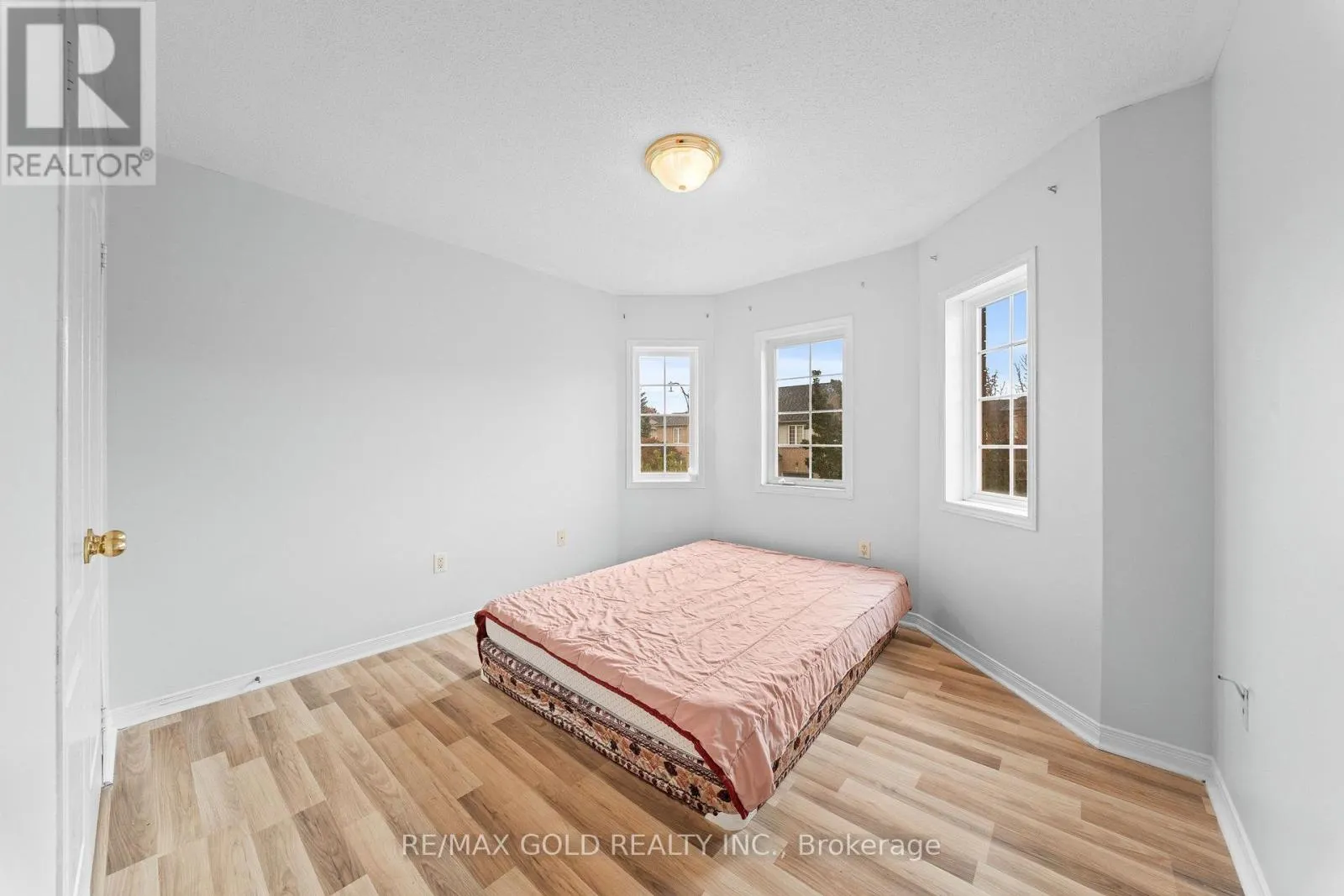 7 FROSTBITE LANE