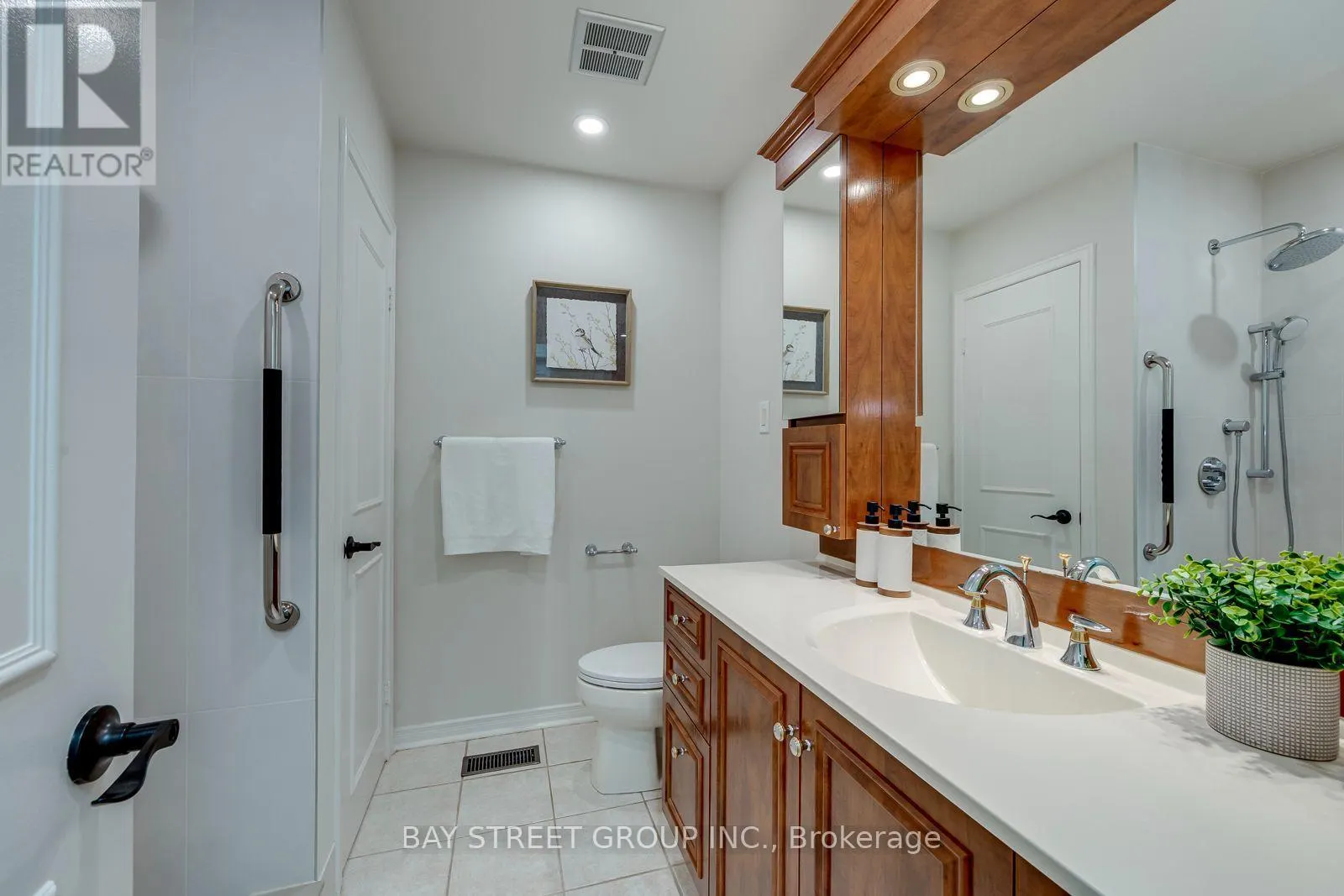 2234 BENNINGTON GATE