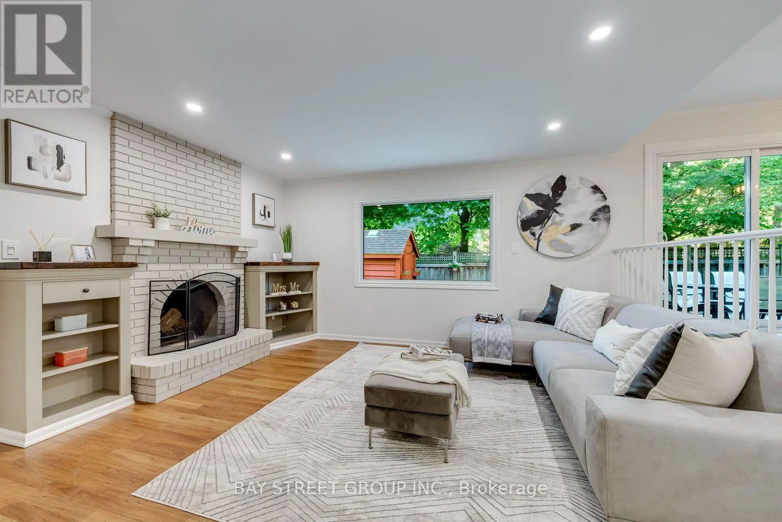 2234 BENNINGTON GATE
