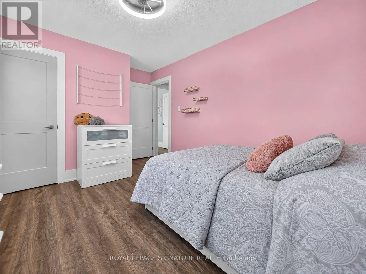 2595 CAVENDISH DRIVE