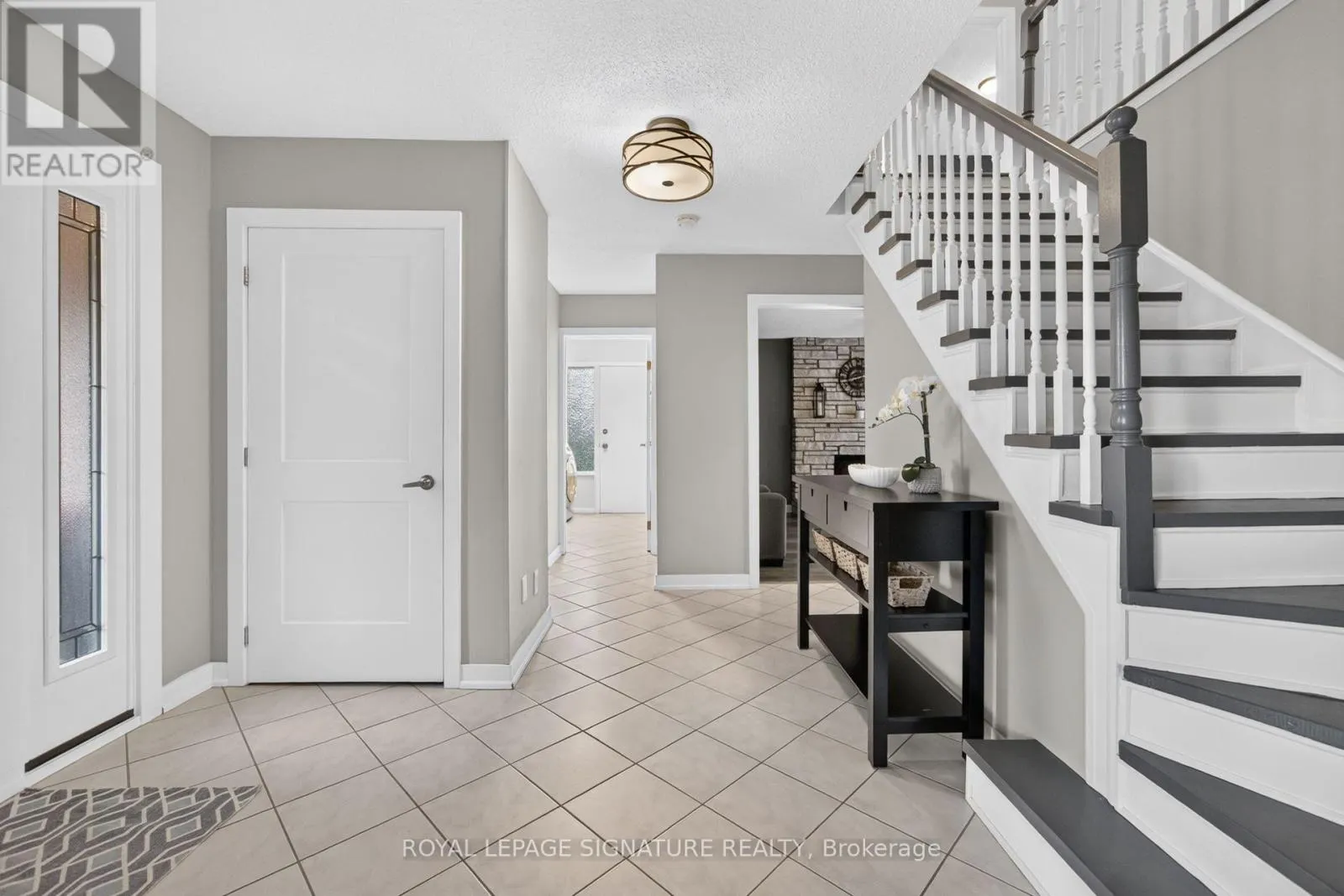 2595 CAVENDISH DRIVE