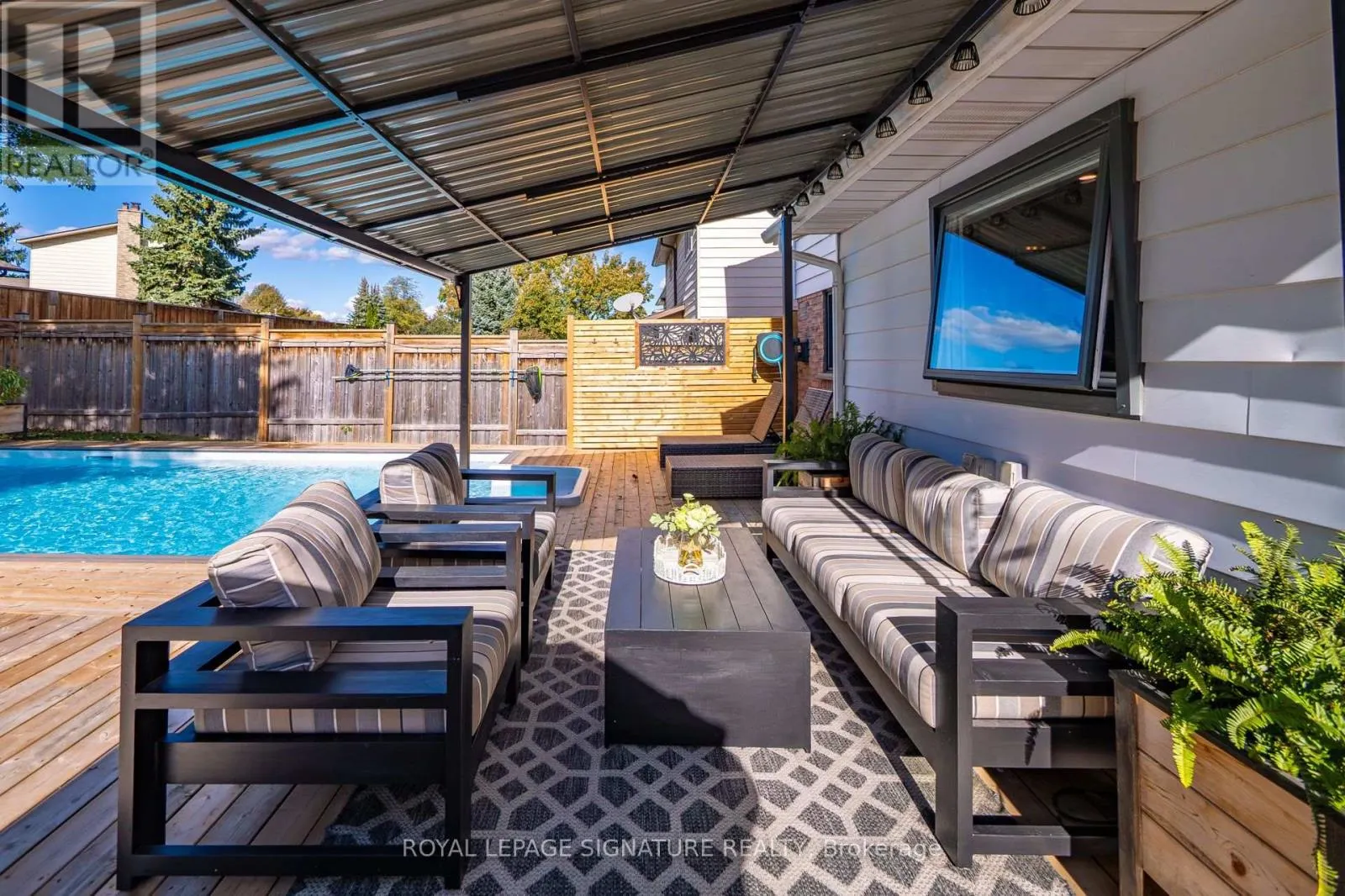 2595 CAVENDISH DRIVE