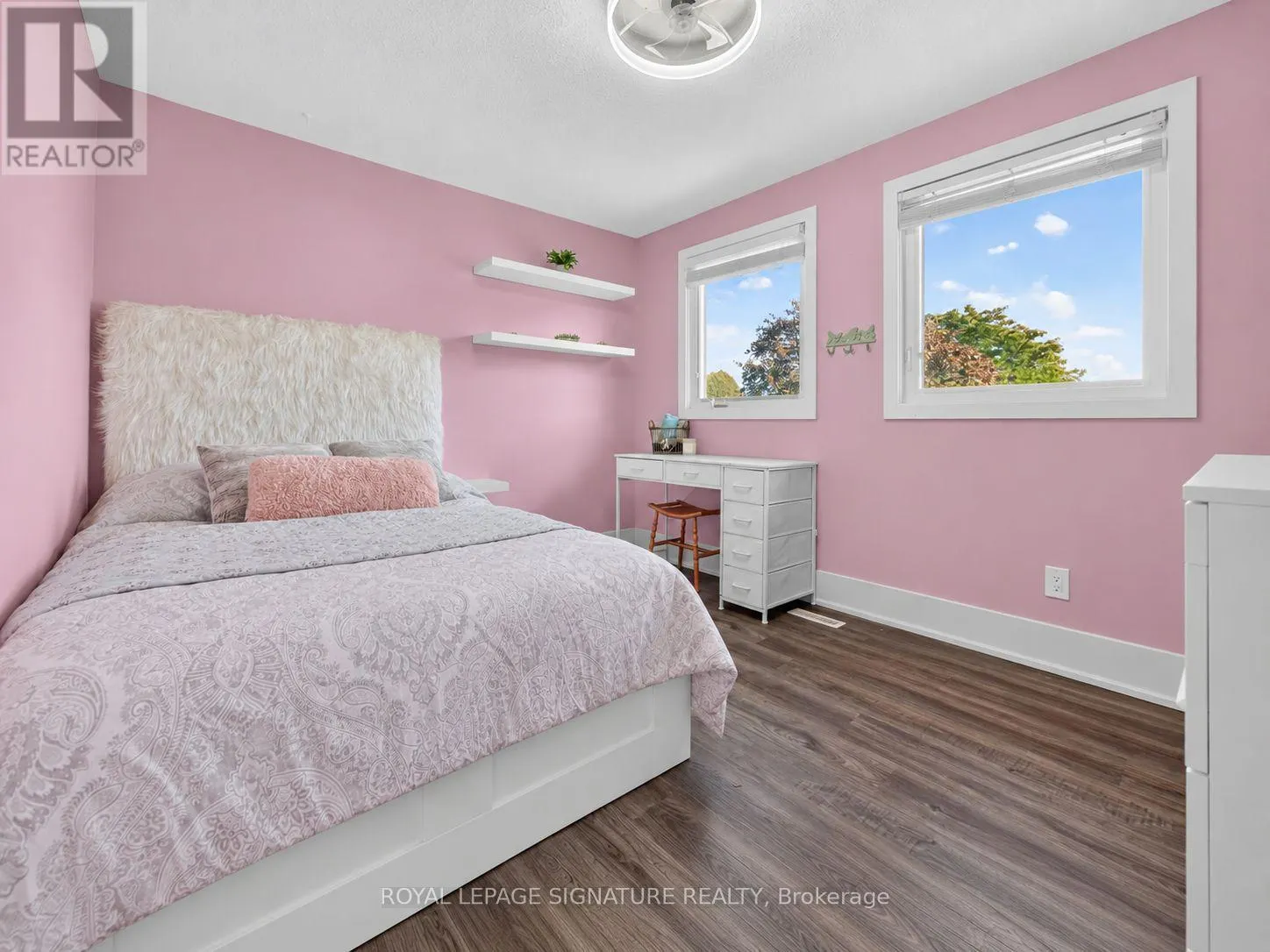 2595 CAVENDISH DRIVE