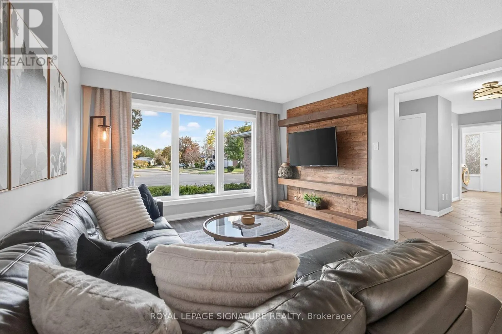 2595 CAVENDISH DRIVE
