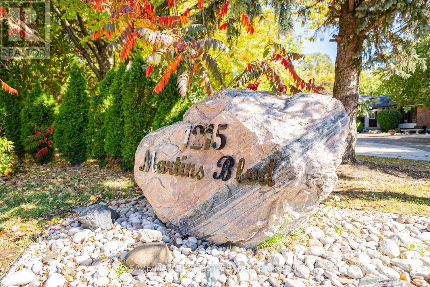 1215 MARTINS BOULEVARD