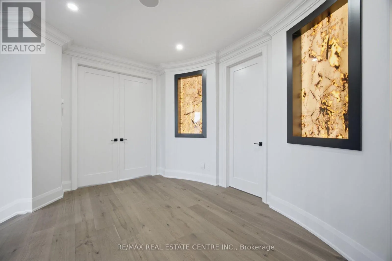 4 CALSTOCK PLACE