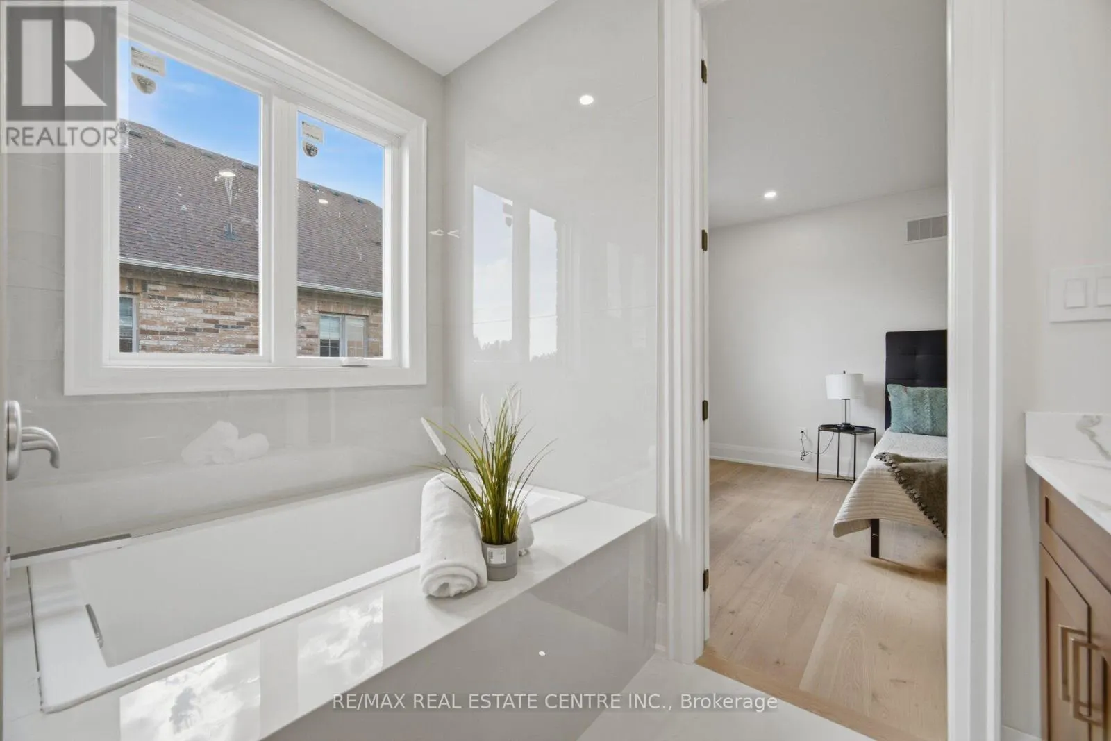 4 CALSTOCK PLACE