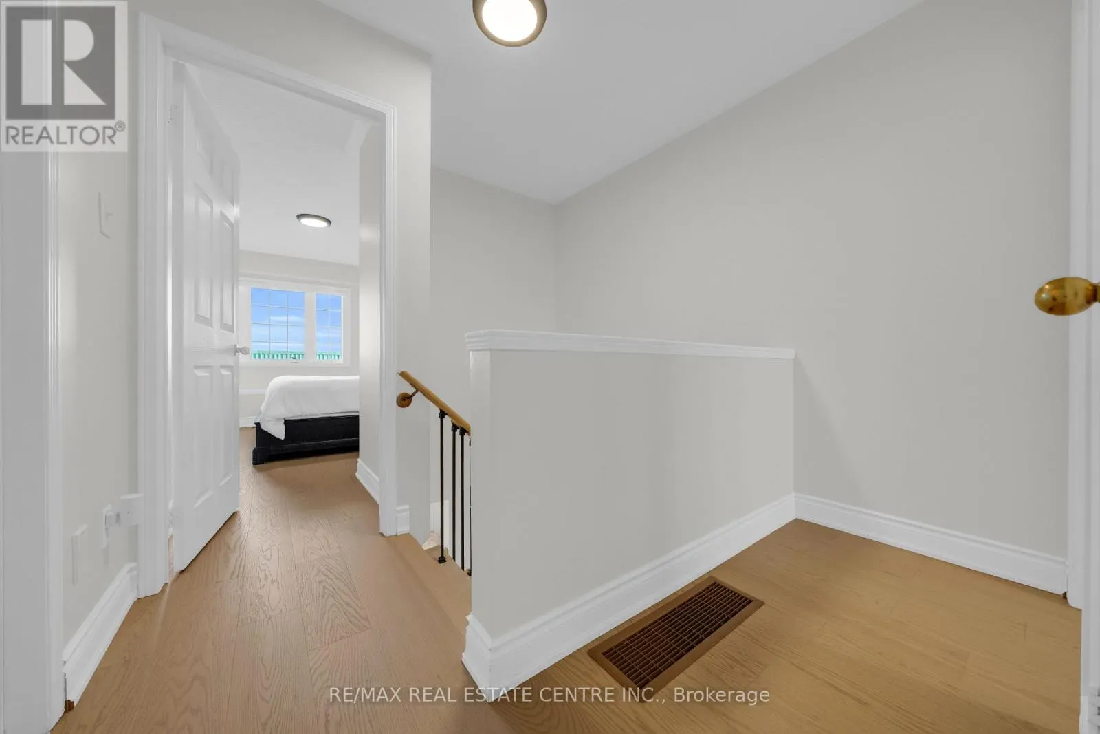 3440 REDPATH CIRCLE