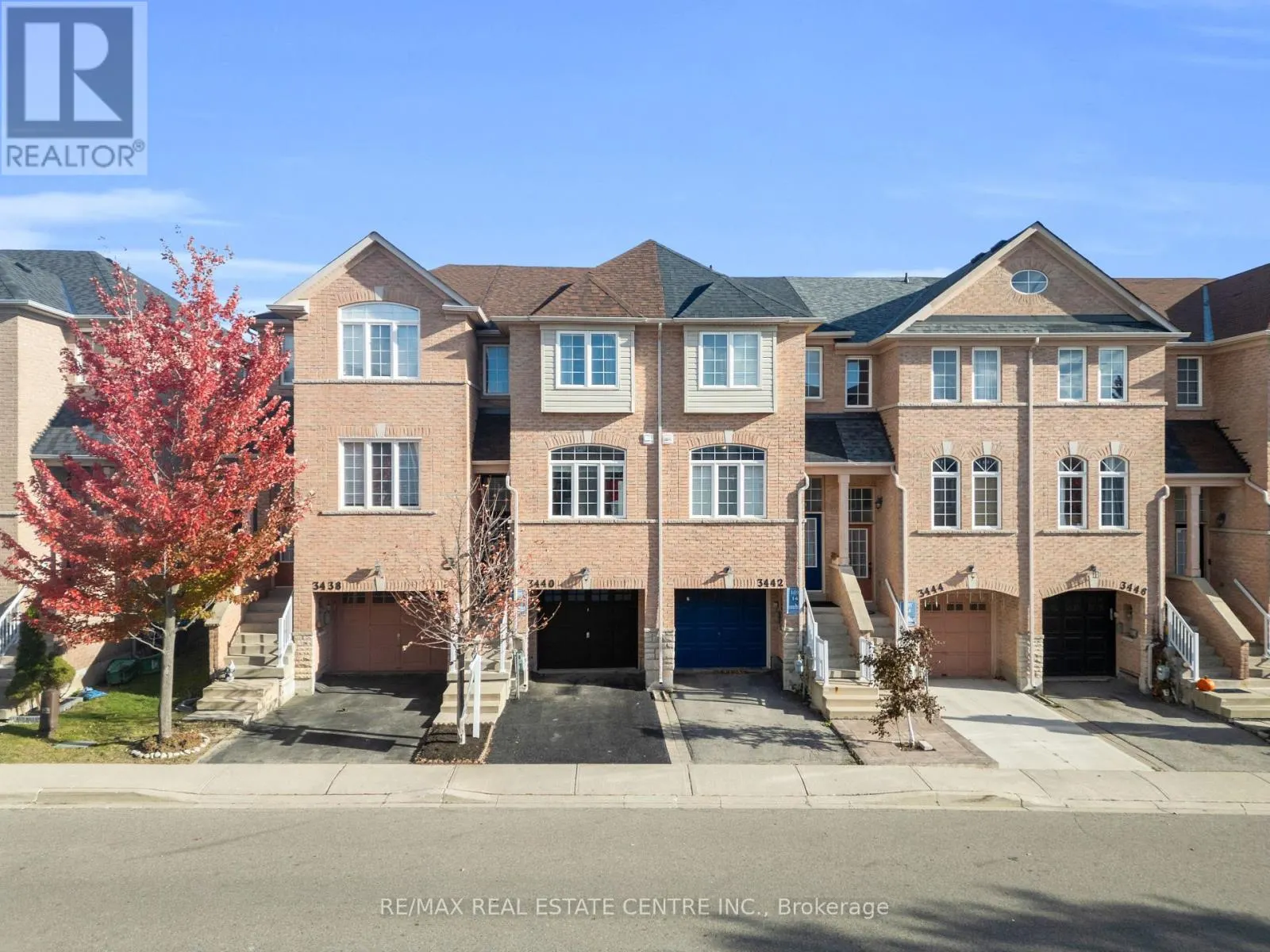 3440 REDPATH CIRCLE