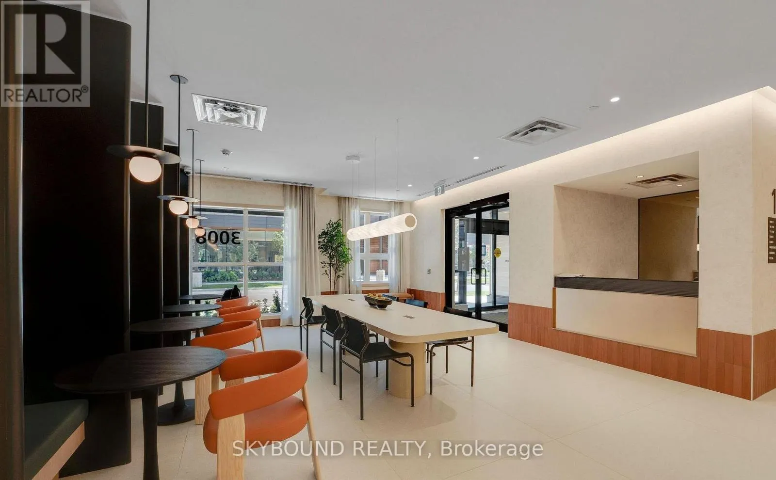 711 - 3008 WILLIAM CUTMORE BOULEVARD