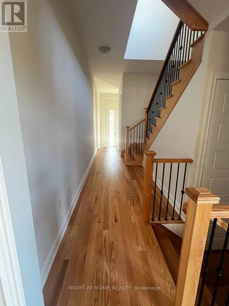 1368 PEONY PATH E