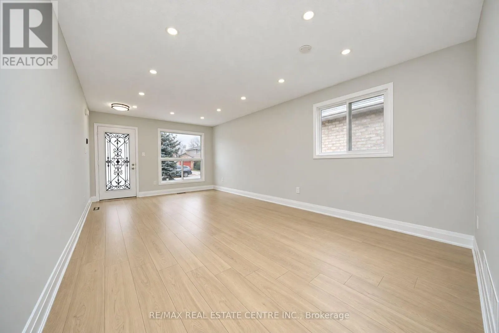 130 MARTINDALE CRESCENT