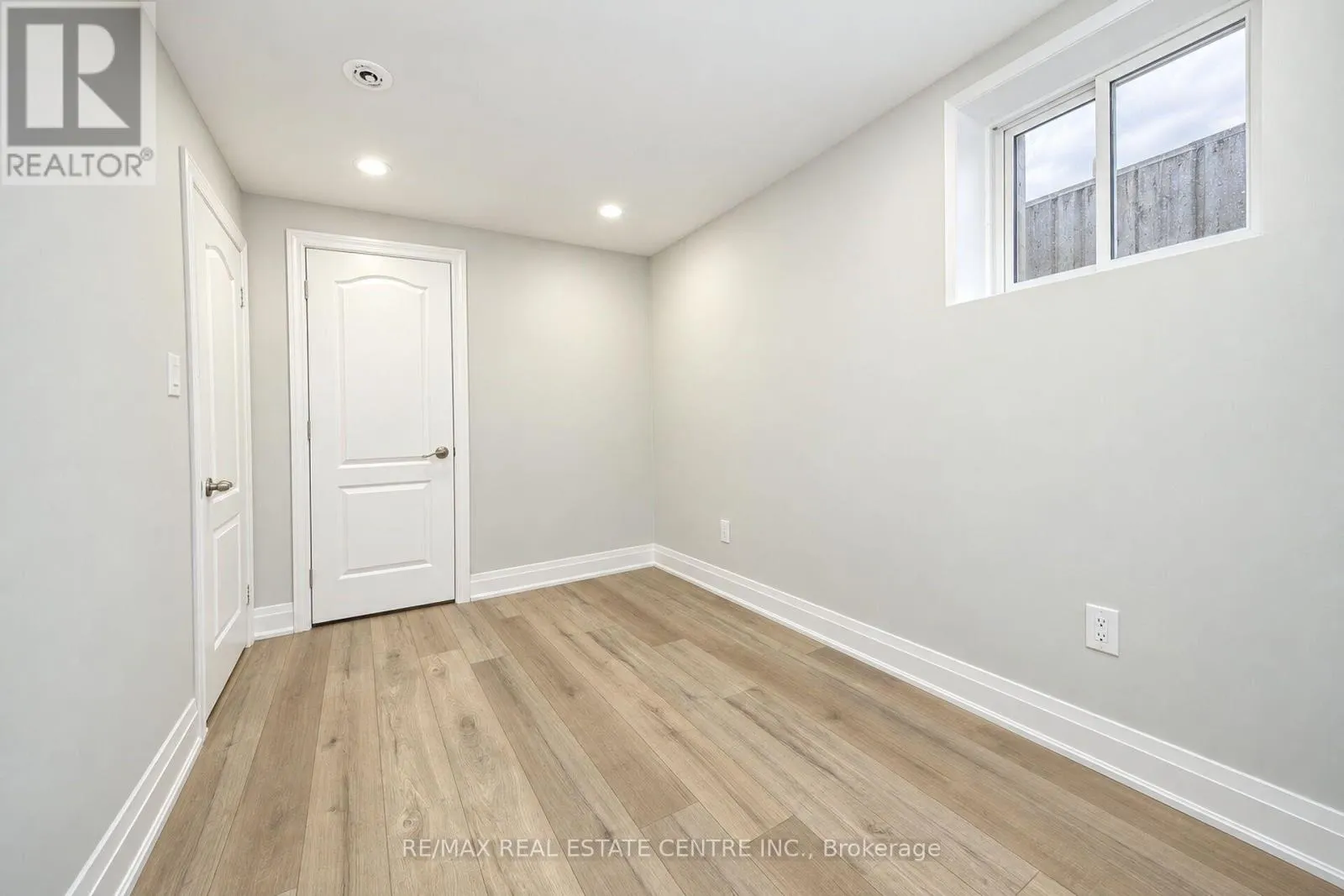130 MARTINDALE CRESCENT
