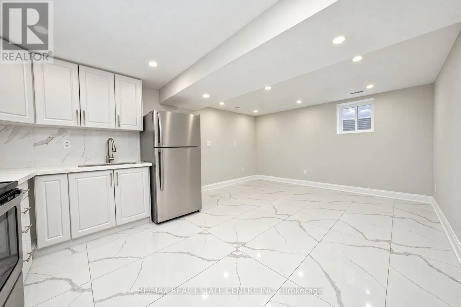130 MARTINDALE CRESCENT