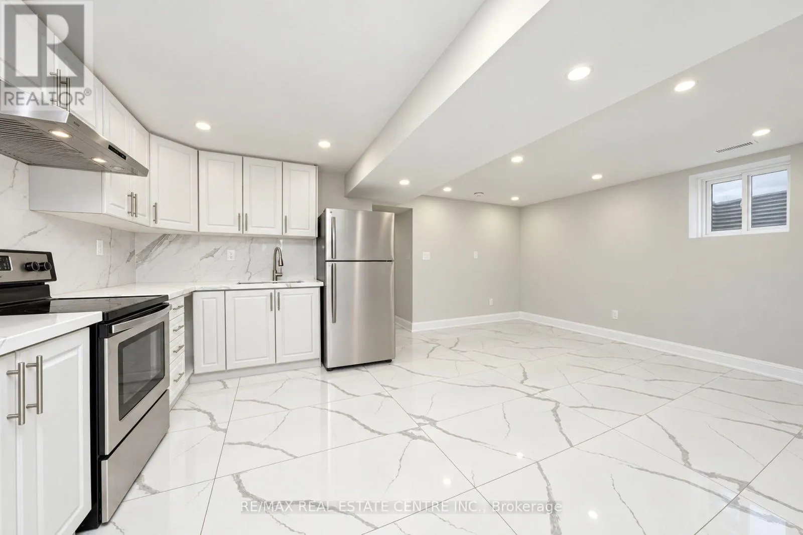 130 MARTINDALE CRESCENT